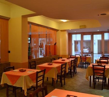 Donau Hotel Rimini Eksteriør billede
